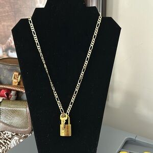 COPY - COPY - COPY - Louise Vuitton  lock and key sets with chain. Number 300